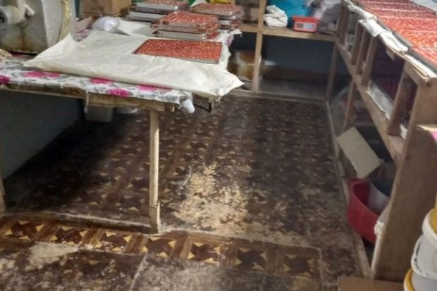Gəncədə qənnadı məmulatlarının istehsalı müəssisəsində nöqsanlar aşkarlanıb - FOTO