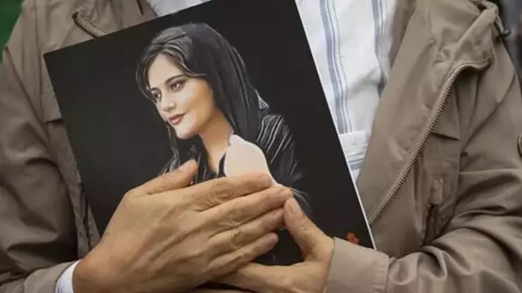 Məhsa Əmini Saxarov mükafatına layiq görülüb