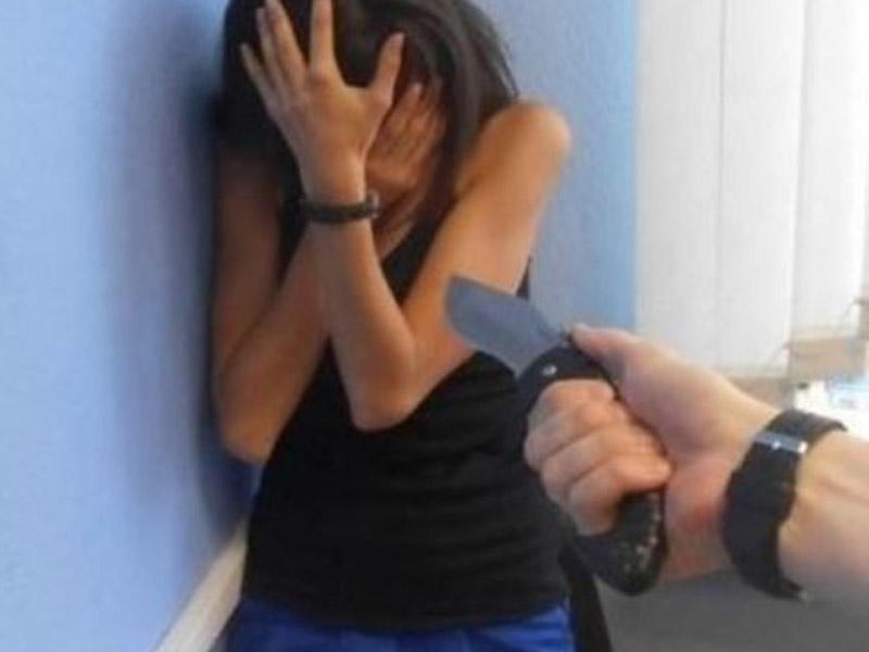 Tovuzda ər arvadı bıçaqlayıb