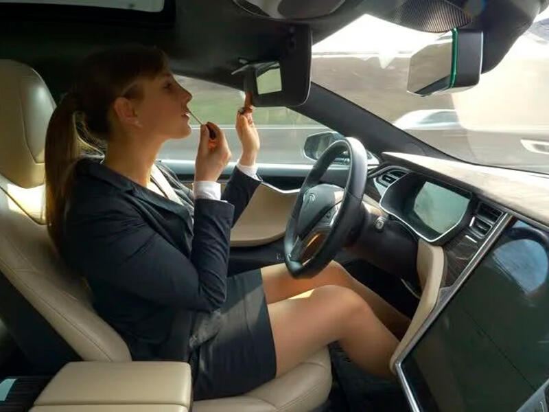 Arvadını izləyən ər həyatının şokunu yaşadı - Maşında biabırçılıq - FOTO