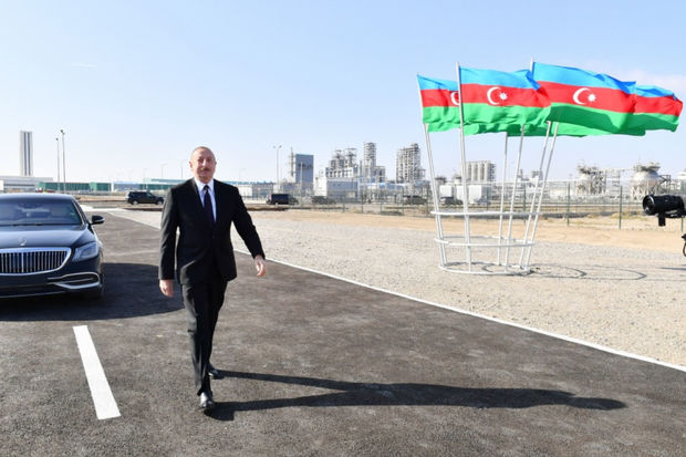 İlham Əliyev Sumqayıtda bir sıra müəssisələrin açılışında və təməlqoyma mərasimlərində iştirak edib - FOTO