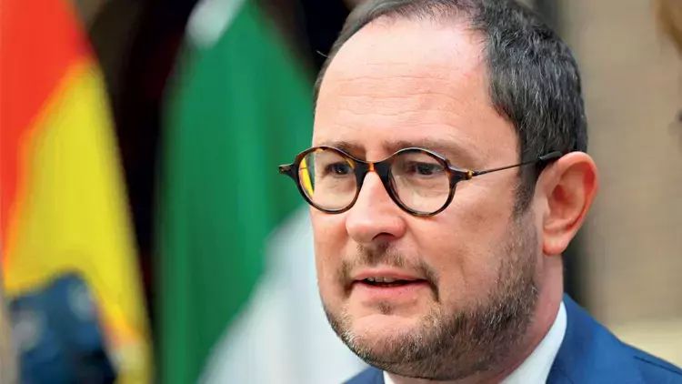 Belçikalı nazir terror aktından sonra istefa verib