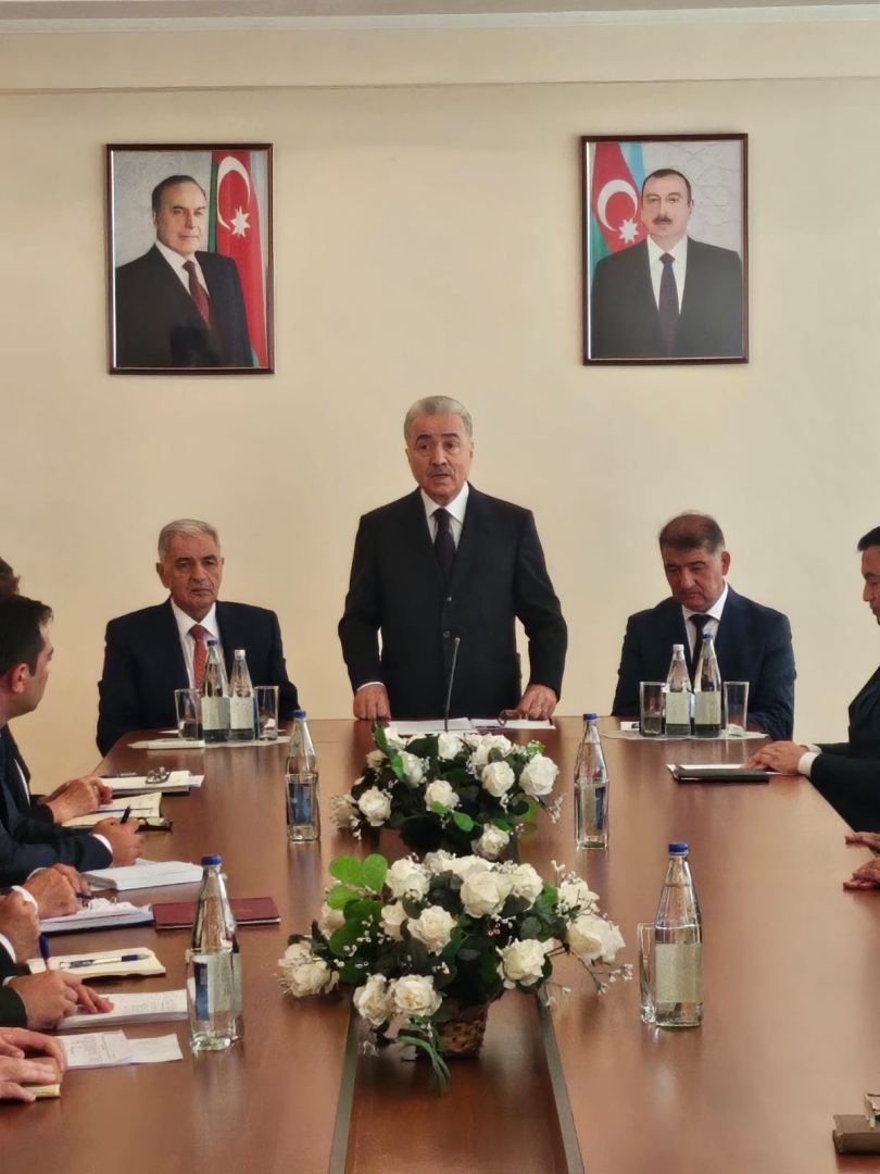 Samuxun yeni icra başçısı kollektivə təqdim olundu