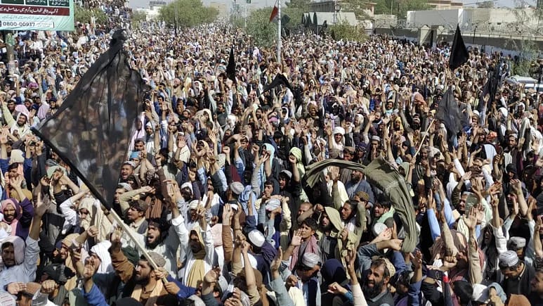 Pakistan ölkədən mühacirləri göndərmək planını yekunlaşdırır