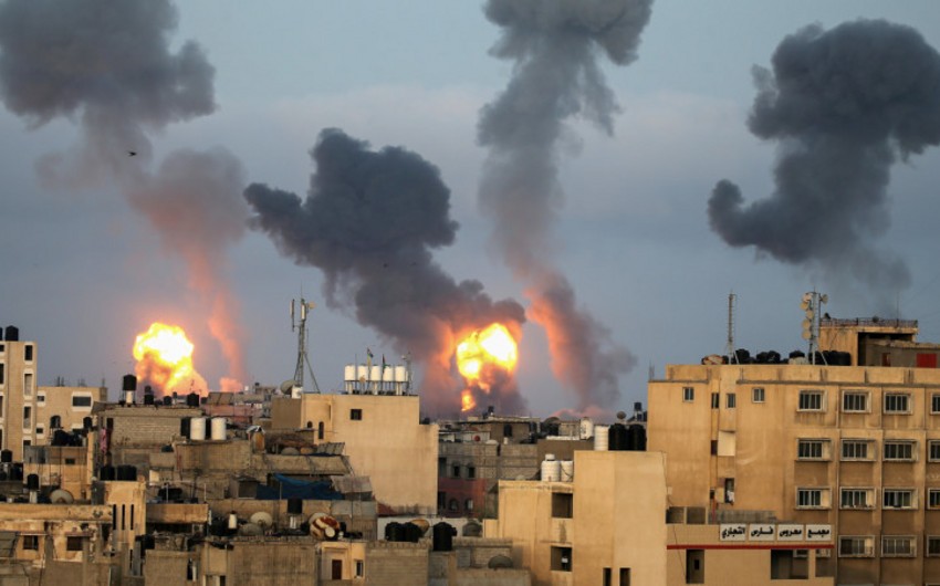 Qəzzada atəş nəticəsində 100-dən çox insan həlak olub