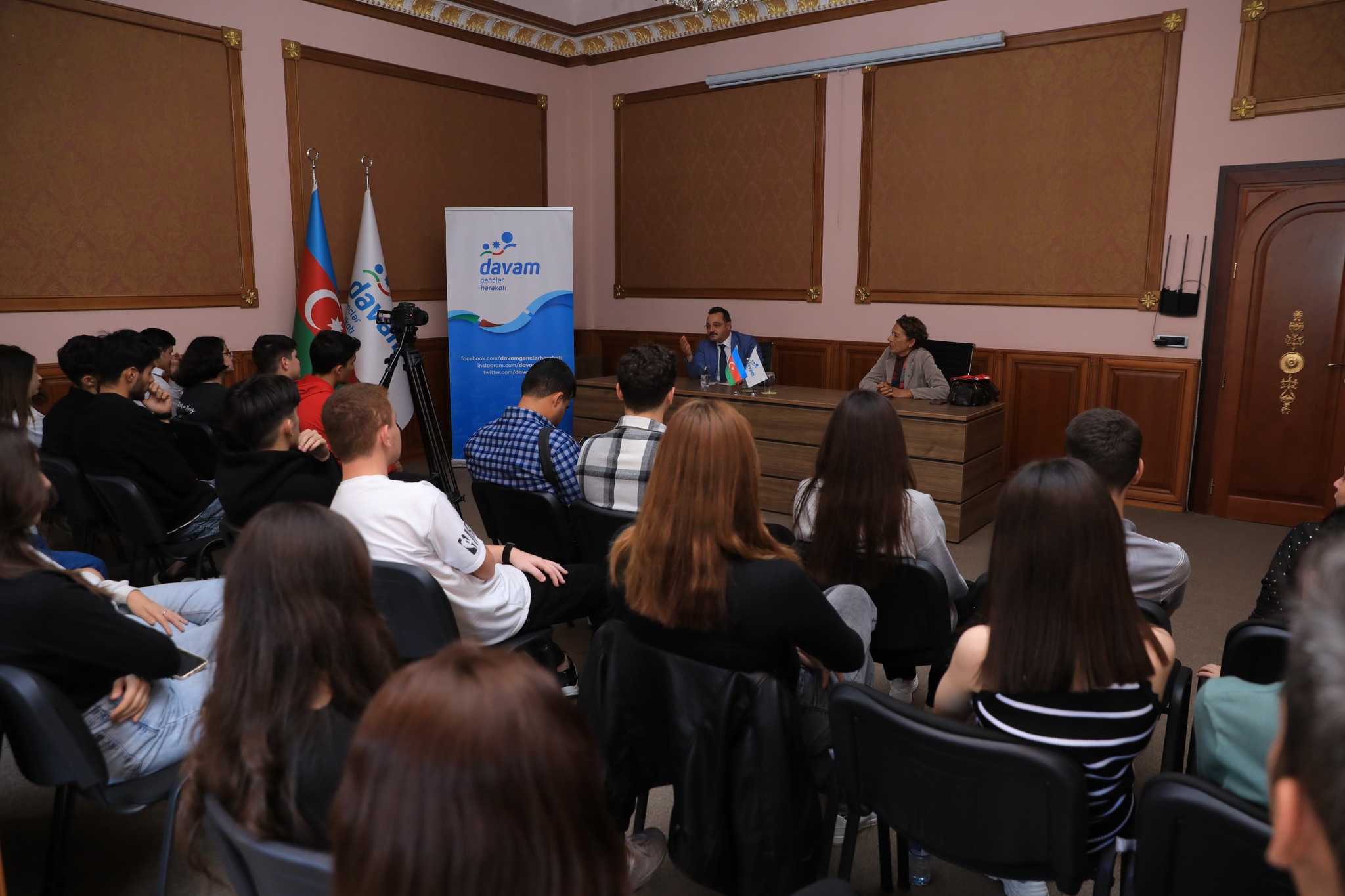 TİMBİR sədri Bakıda təşkil olunan seminara qatılıb