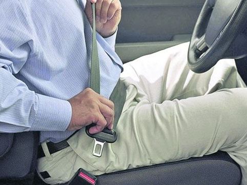 Kəmərə görə saxlanıldı, sərxoş olduğu və 14 qramdan artıq metamfetamin aşkarlandı