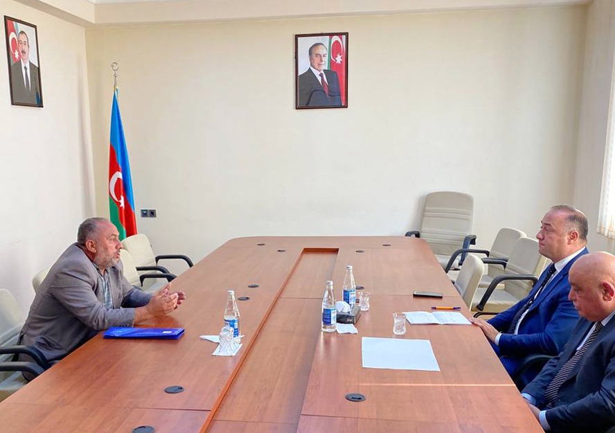 Kənd Təsərrüfatı Nazirliyinin Aparat rəhbəri Azad Cəfərli Ağcabədidə vətəndaşları qəbul edib