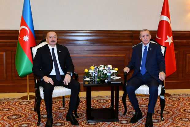 Astanada Prezident İlham Əliyevlə türkiyəli həmkarı Rəcəb Tayyib Ərdoğanın görüşü başlayıb - FOTO