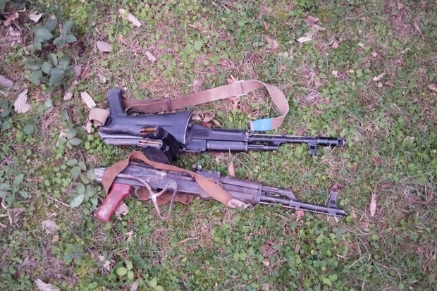 Balakəndə 2-si “Kalaşnikov” avtomatı olmaqla ümumilikdə 5 odlu silah aşkar edilib