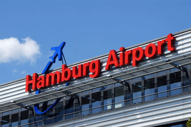 Hamburq hava limanında azyaşlı qızı girov götürən şəxs Türkiyəyə uçmaq istəyir – YENİLƏNİB + VİDEO