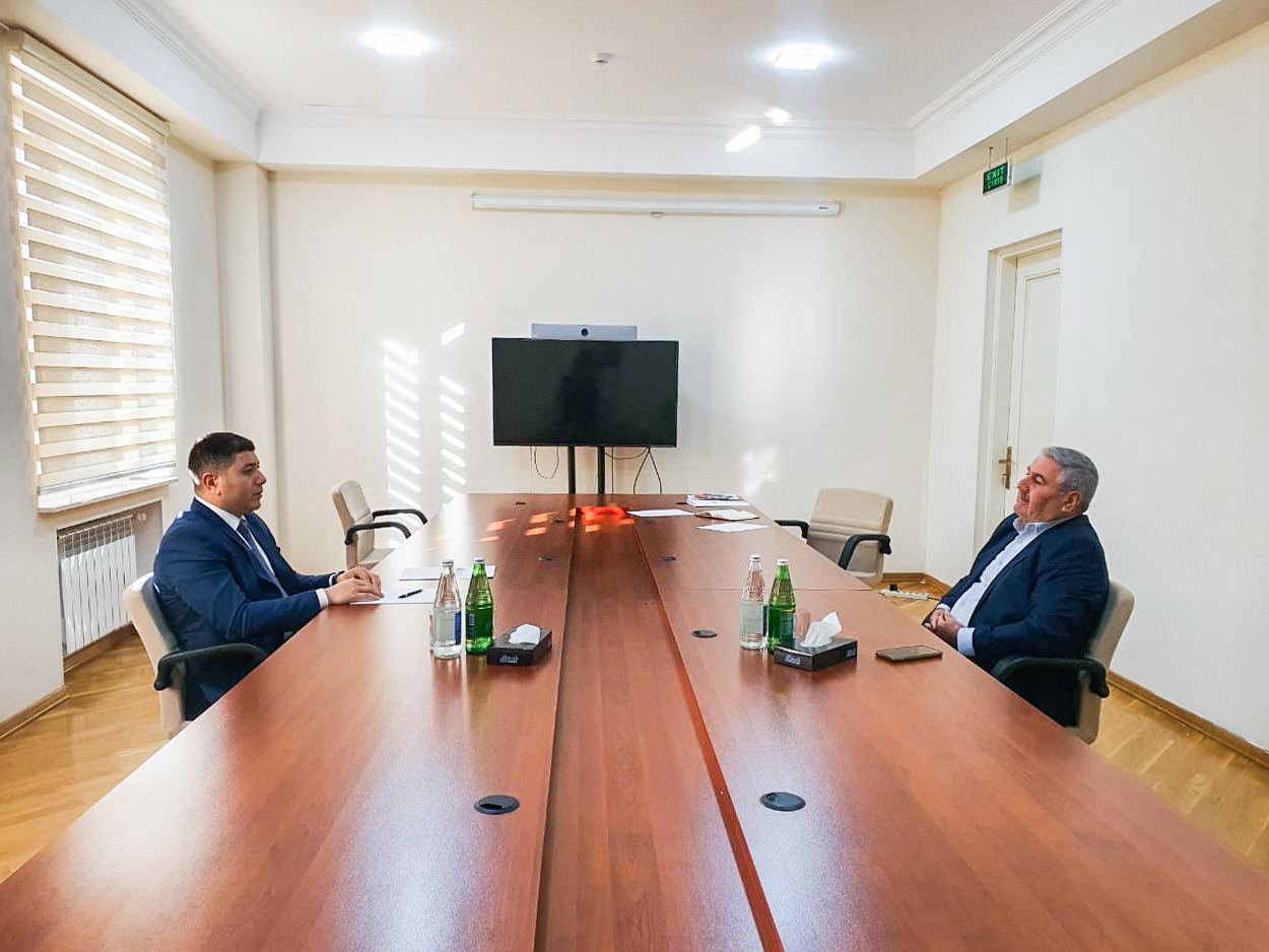 Aqrar Kredit və İnkişaf Agentliyinin sədri Seymur Mövlayev Tərtərdə vətəndaşları qəbul edib