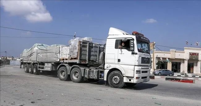 Qəzzaya humanitar yardım aparan daha 118 yük maşını gəlib