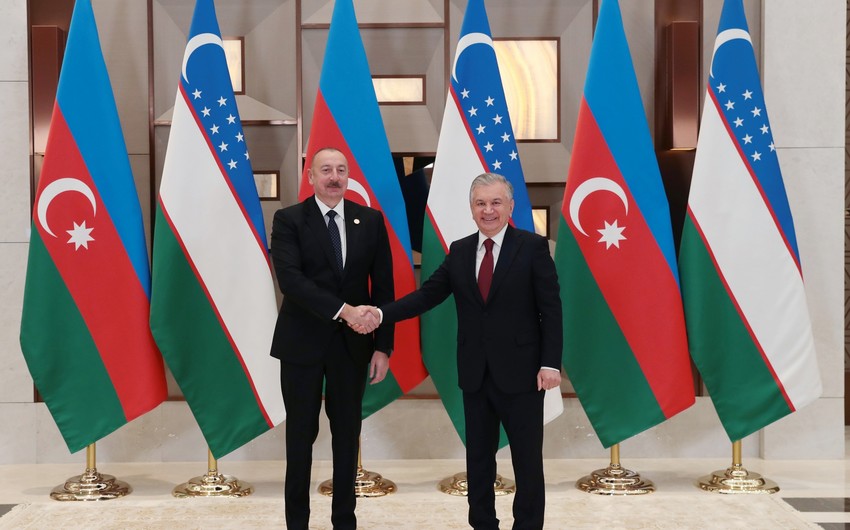 В Ташкенте состоялась встреча президентов Азербайджана и Узбекистана