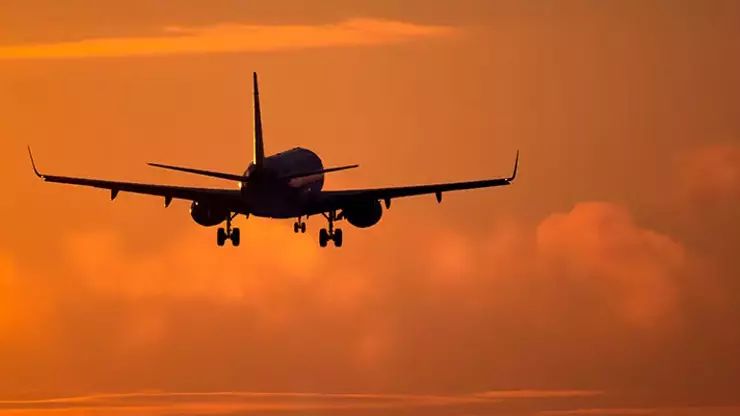 Vaşinqtonda uçuşa qadağan zonanı pozan təyyarə qəzaya uğrayıb