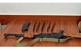 Yevlax sakinlərindən silah-sursat və narkotik götürülüb