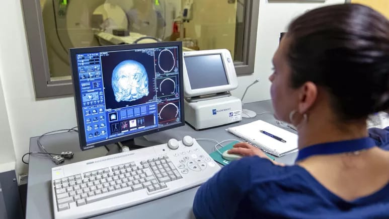 Araşdırma: Süni intellekt infarkt riskini 10 il əvvəldən müəyyən edə bilər