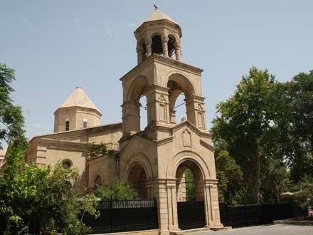 Bakıdakı erməni kilsəsi ibadətə açıqdır - RƏSMİ