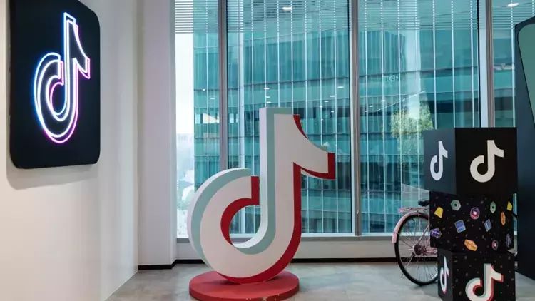 TikTok-a daha bir qadağa qoyulub
