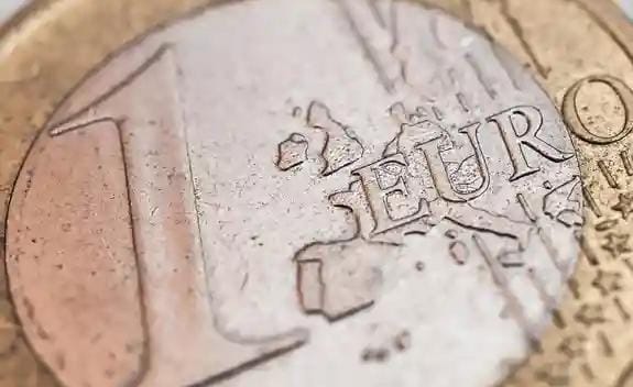 Almaniyada minimum əmək haqqı 6,8 faiz artırıldı