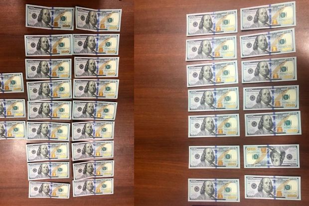 Bakıda saxta dollar satan dəstə üzvləri saxlanılıblar - FOTO/VİDEO