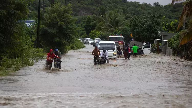 Dominikan Respublikasında daşqın nəticəsində 21 nəfər ölüb