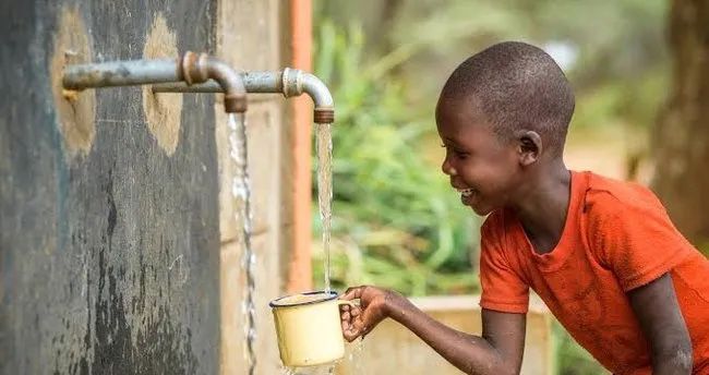 Nigeriyada daşqınlar 4 ildə 650 min uşağı evindən didərgin salıb