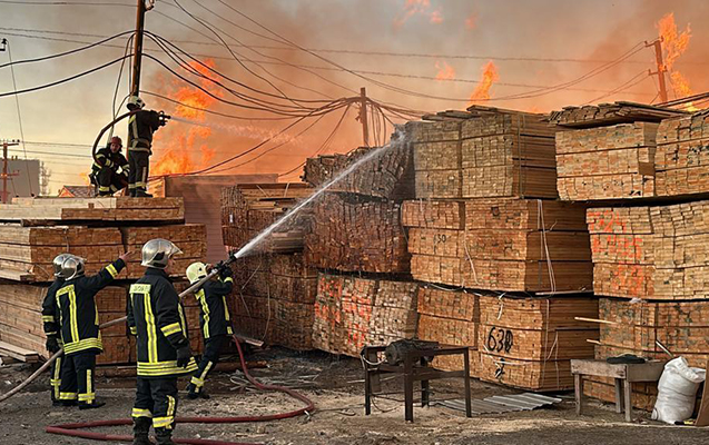 Yanğın yerinə 20-dən çox texnika cəlb olunub - Video - Fotolar