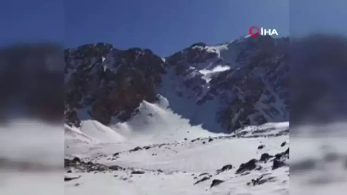 Oştorankuh dağlarına qalxan 5 alpinist qar uçqunu altında qalıb