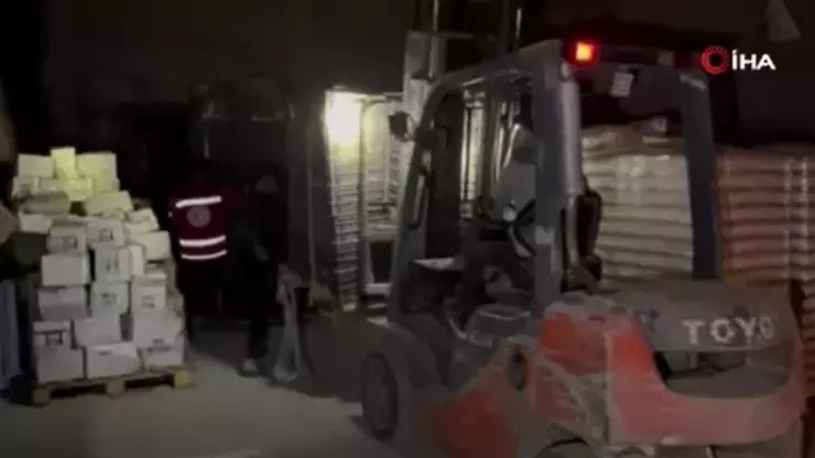 Humanitar yardım maşınları Rəfahdan Qəzzaya keçməkdə davam edir