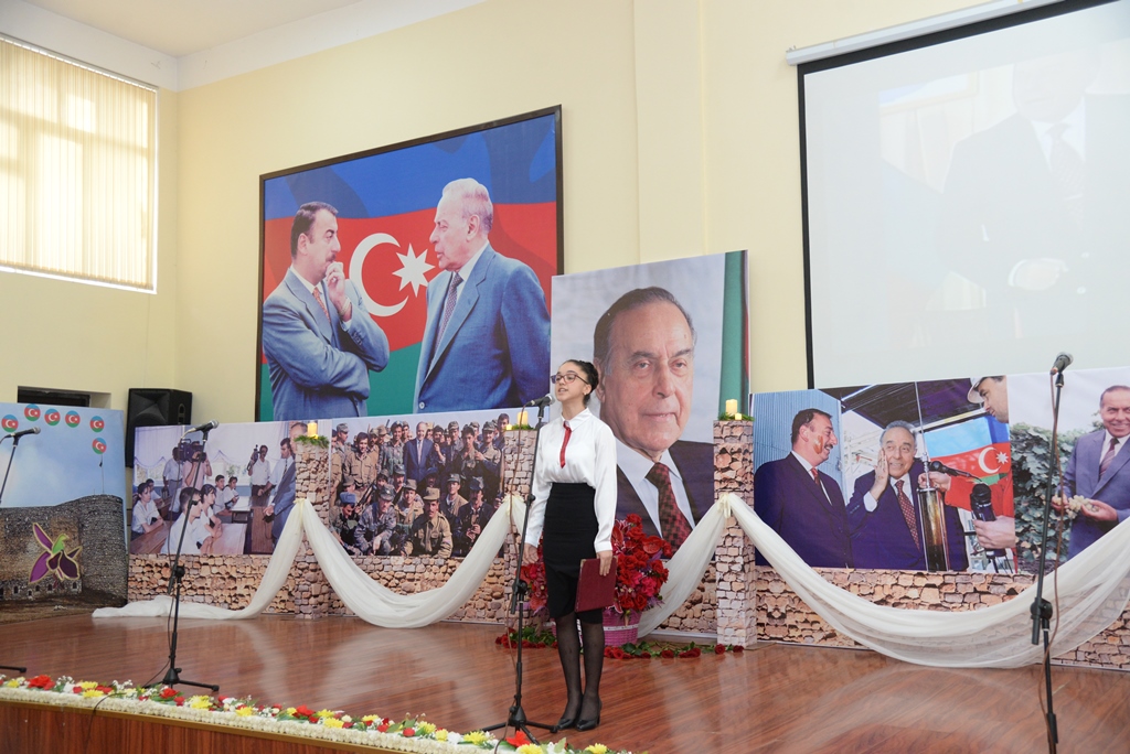 Nəsimi rayonunda Ulu Öndər Heydər Əliyevin 100 illiyinə həsr olunmuş tədbir keçirilib