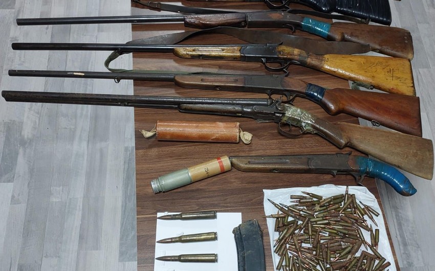 Ağsuda xeyli sayda silah-sursat aşkar edilib, 6 odlu silah isə könüllü təhvil verilib