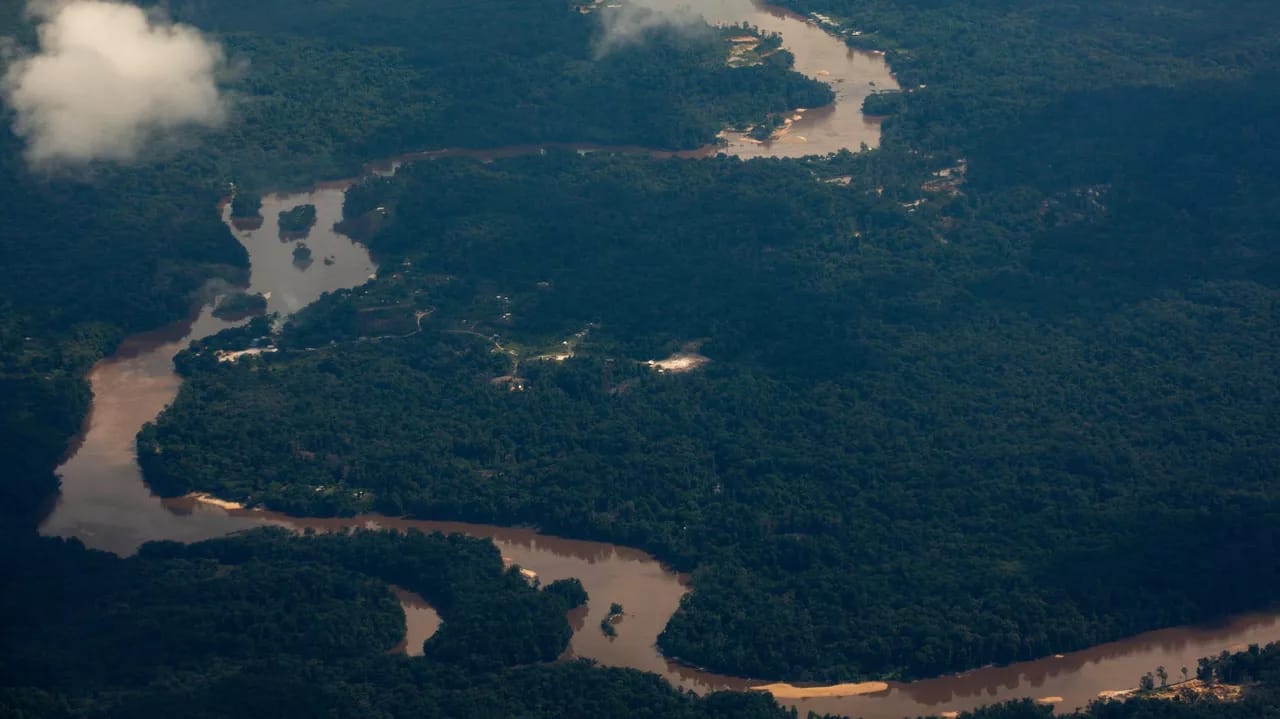 Qayana ABŞ ilə müdafiə sahəsində əməkdaşlıq istəyir