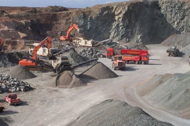 Azərbaycanda qum yatağı hərracda start qiymətindən 20 dəfə baha satılıb