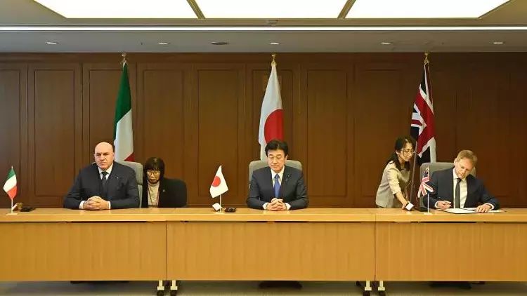 Yaponiya, Britaniya və İtaliya birgə döyüş təyyarəsi haqqında razılığa gəliblər