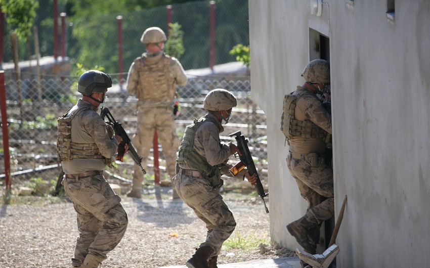 PKK terror qruplaşmasının əsas rəhbərlərindən birinin cangüdəni məhv edilib