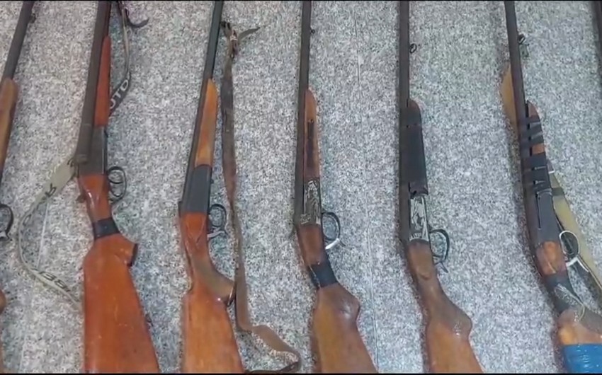 В Гяндже граждане добровольно сдали полиции незаконно хранящееся оружие