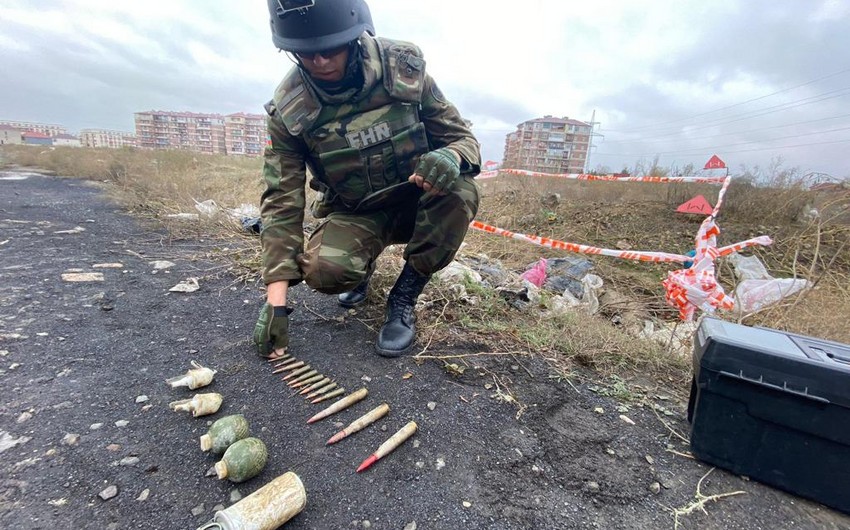Abşeronda üç qumbara tapılıb