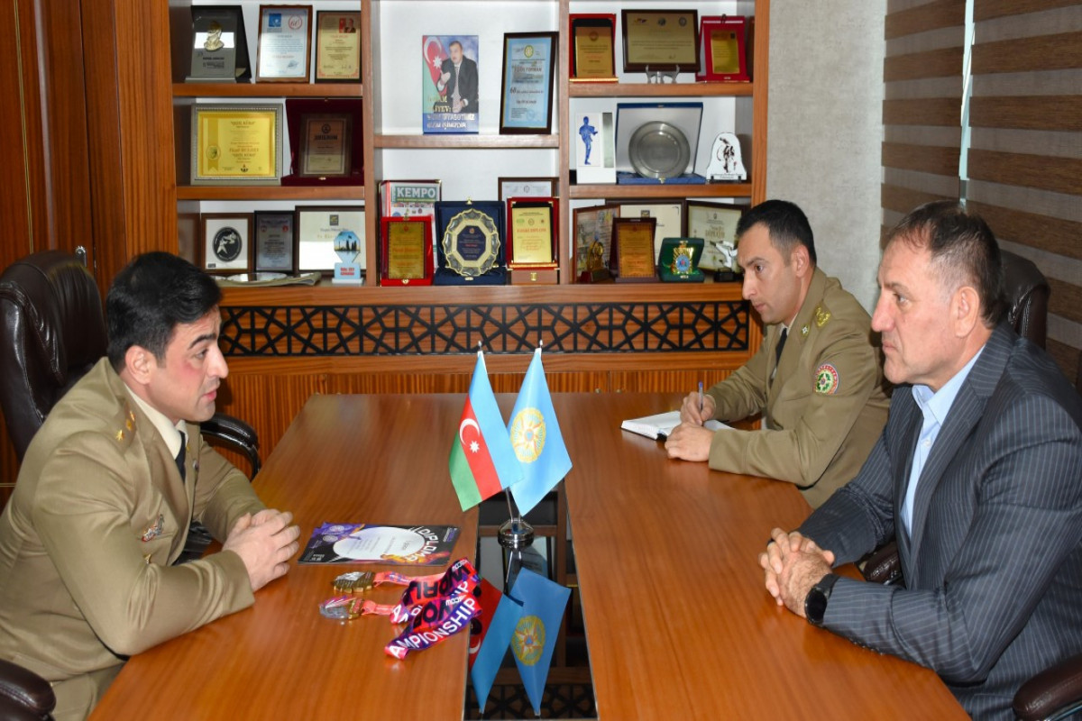 FHN-in İdman-sağlamlıq klubunda dünya çempionu ilə görüş olub