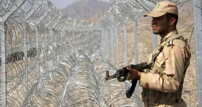 İranda hərbi təlim zamanı döyüş sursatının partlaması nəticəsində 3 əsgər həlak olub