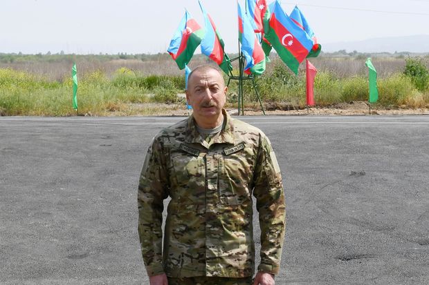 İlham Əliyev Şuşada bir sıra obyektlərdə tikinti və bərpa işləri ilə tanış olub