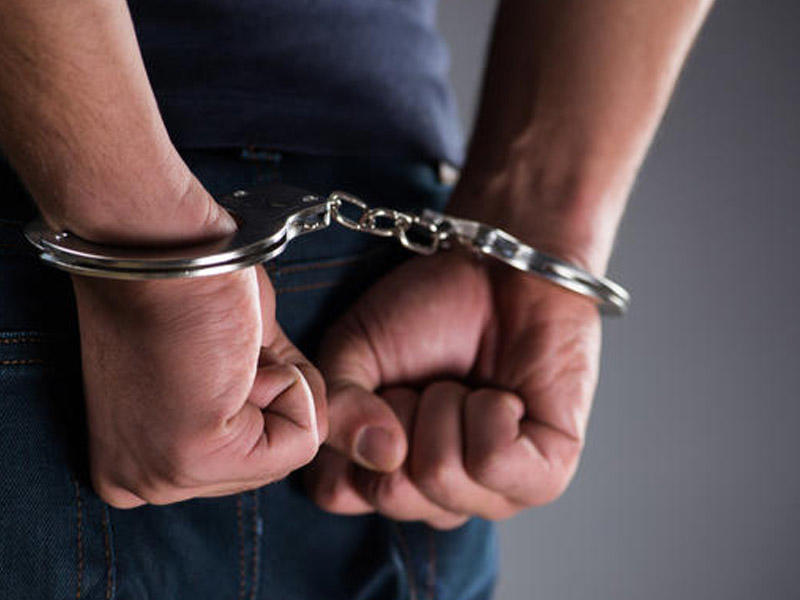 Ermənistanda 5 dövlət məmuru həbs olundu