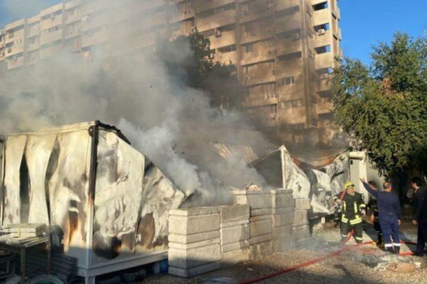 İranın Bağdaddakı səfirliyinin binasında yanğın olub - FOTO