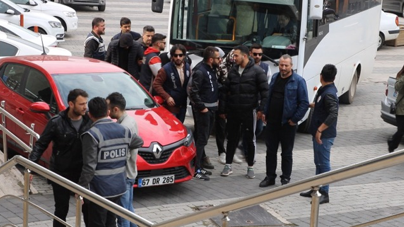 Azərbaycanlı tələbəyə işgəncə verən mafiya üzvlərinə 203 il iş istənildi (FOTO)