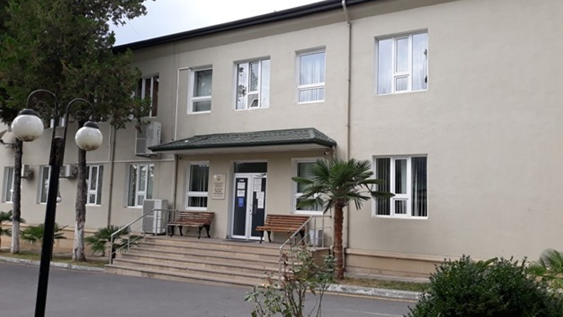 Qax Xəstəxanası 3 ayın şirkətinə tender verdi (FOTO)