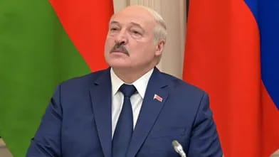 Lukaşenko özünə ömürlük toxunulmazlıq verdi