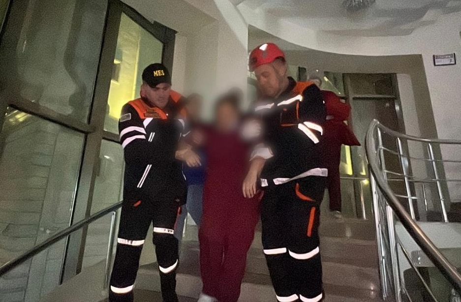 Respublika Perinatal Mərkəzində yanğın: Pasiyentlər təxliyə olunub