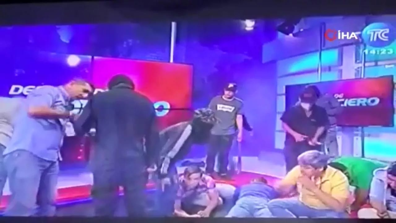 Ekvadorda televiziya kanallarına basqın: Ölkə daxilində qırmızı həyəcan siqnalı VERİLDİ 