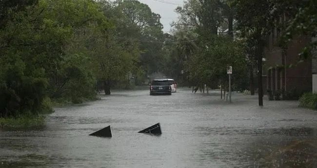 ABŞ-ın bəzi ştatlarında güclü yağışdan sonra daşqınlar baş verib