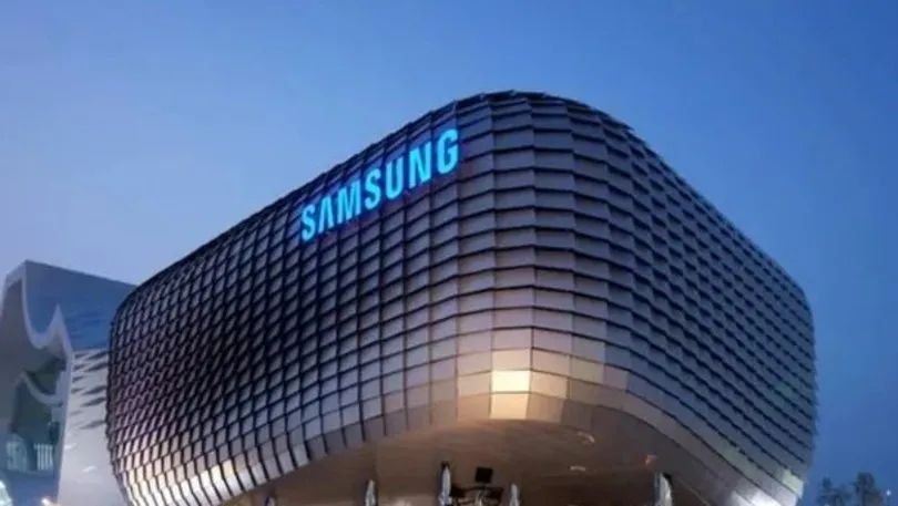 Samsung əməliyyat mənfəətinin azalacağını gözləyir